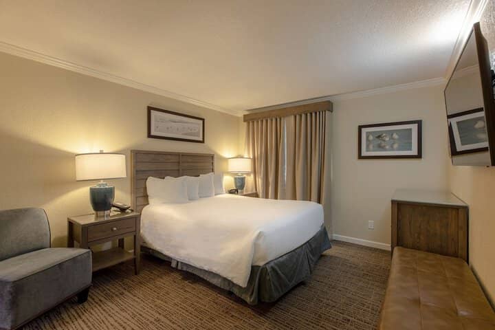 Room 6 of 37