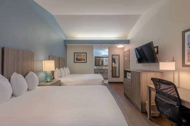 Room 9 of 37